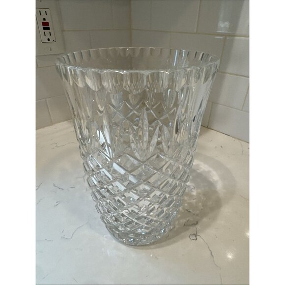 Crystal Clear Industries Stunning Cut Crystal 9” Tall Vase - Picture 2 of 6